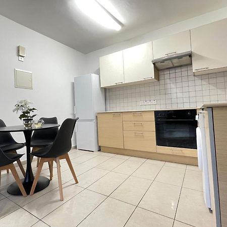 Aurora Holiday Apartment - Айя-Напа Экстерьер фото
